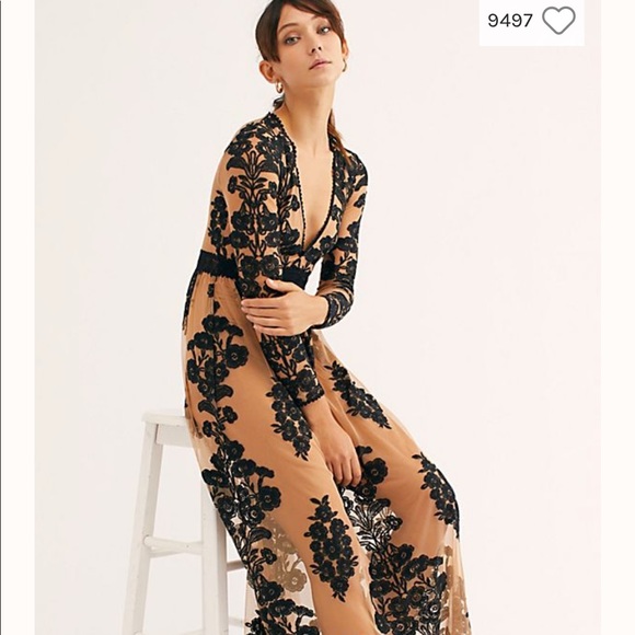 For Love And Lemons Dresses & Skirts - For Love & Lemons Temecula Maxi Dress🍋